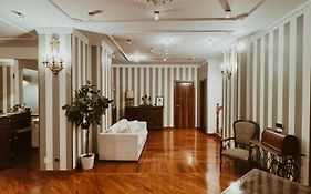 Residenza Tritone Luxury Guest House Trevi Fountain